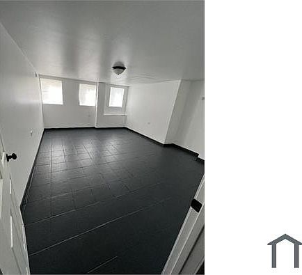 1st image of 5524 W Jackson Blvd #G
