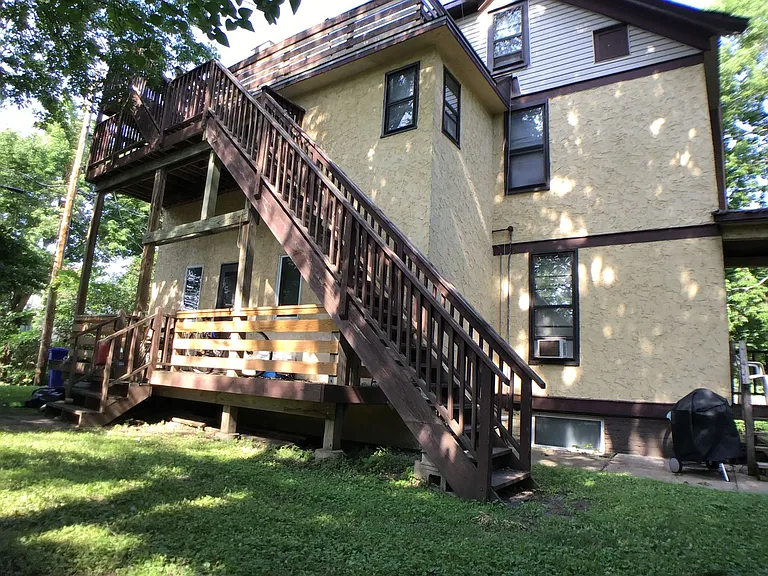893-895 Fry St — Photo 12