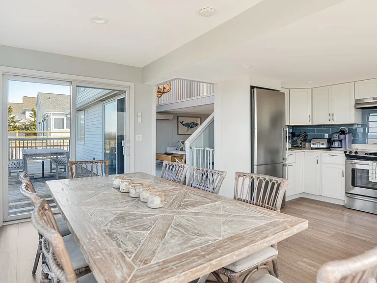 135 Cold Spring Point Rd — Photo 13