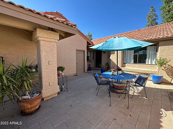 3rd image of 945 N PASADENA -- #162