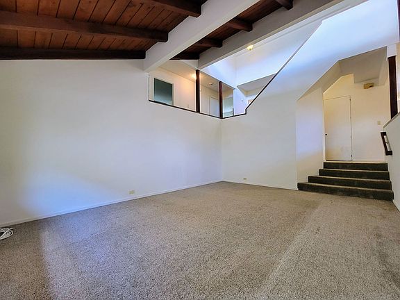 3rd image of 99-547 Hoio St