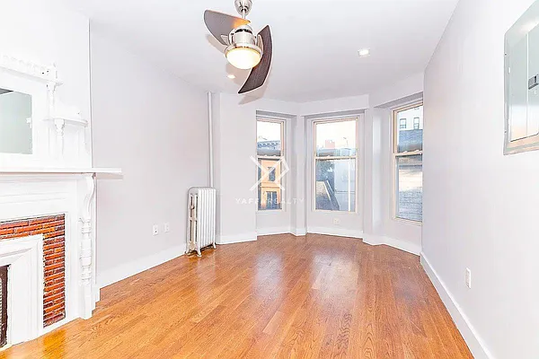 Rented by Yaffa Realty LLC | media 21