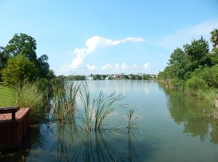 1506 Pebble Banks Ln, Seabrook, TX 77586