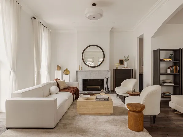 1 Monroe Pl, Brooklyn, NY 11201