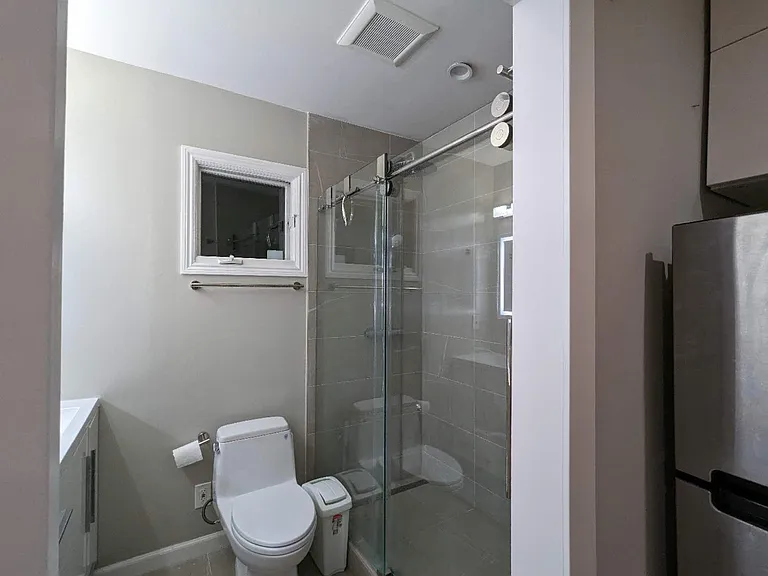 670 Spargur Dr — Photo 17