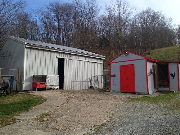 2nd image of 16090 Snail Creek Rd