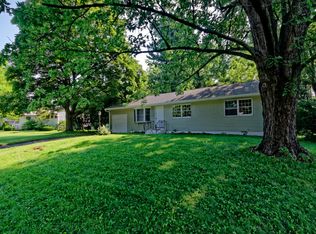 29 Frantone Ln, Loudonville, NY 12211