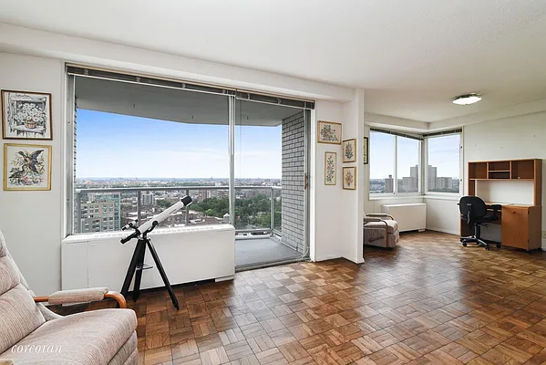 Sold by Corcoran | media 8