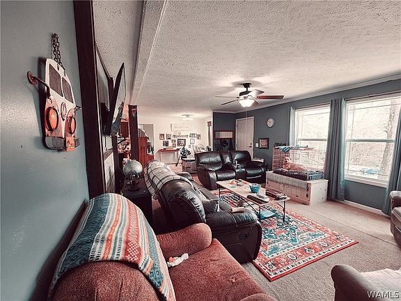 5th image of 10785 Macks Rd