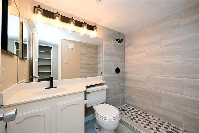 4325 Ireland Dr — Photo 13