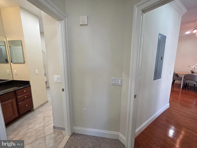 38 Maryland Ave #Penthouse 608 — Photo 13