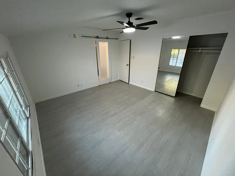 215 Rancho Vista Dr — Photo 10
