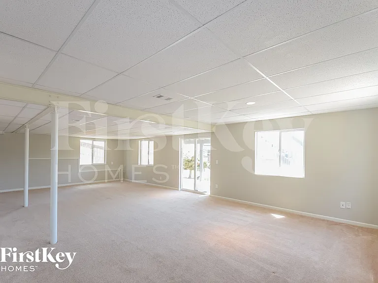 15882 E 107th Ave — Photo 13