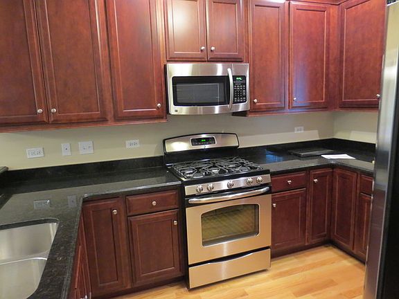 3rd image of 1215 Charleston Ct #1209