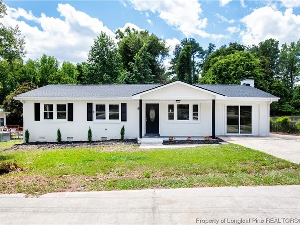 6121 Louise St, Fayetteville, NC 28314