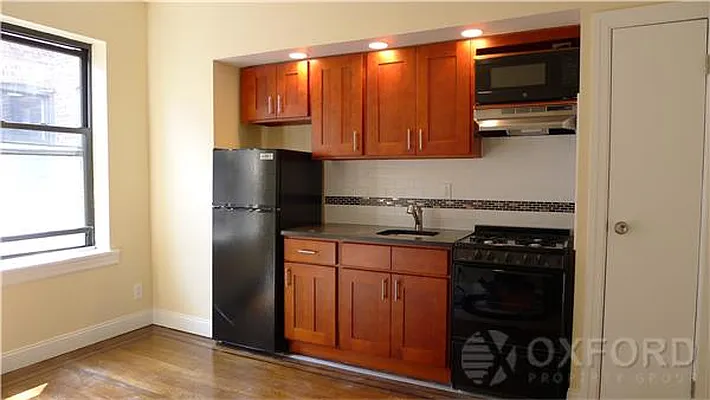 Rented by Oxford Property Group | media 20