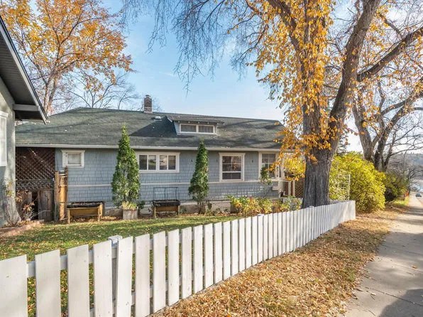 9360 Cameron Ave NW, Edmonton, AB T5H 3R6