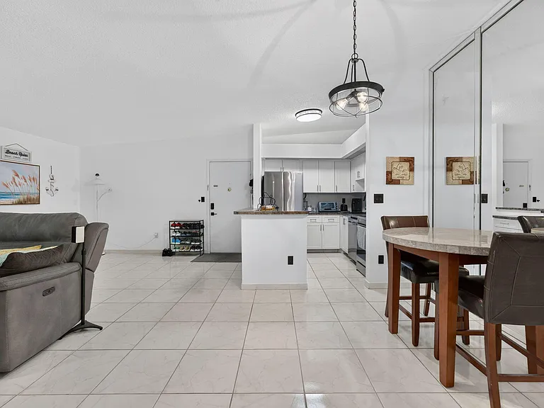 9474 S Belfort Cir #206 — Photo 11