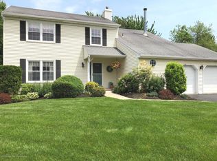 129 Seabird Ln, Belford, NJ 07718