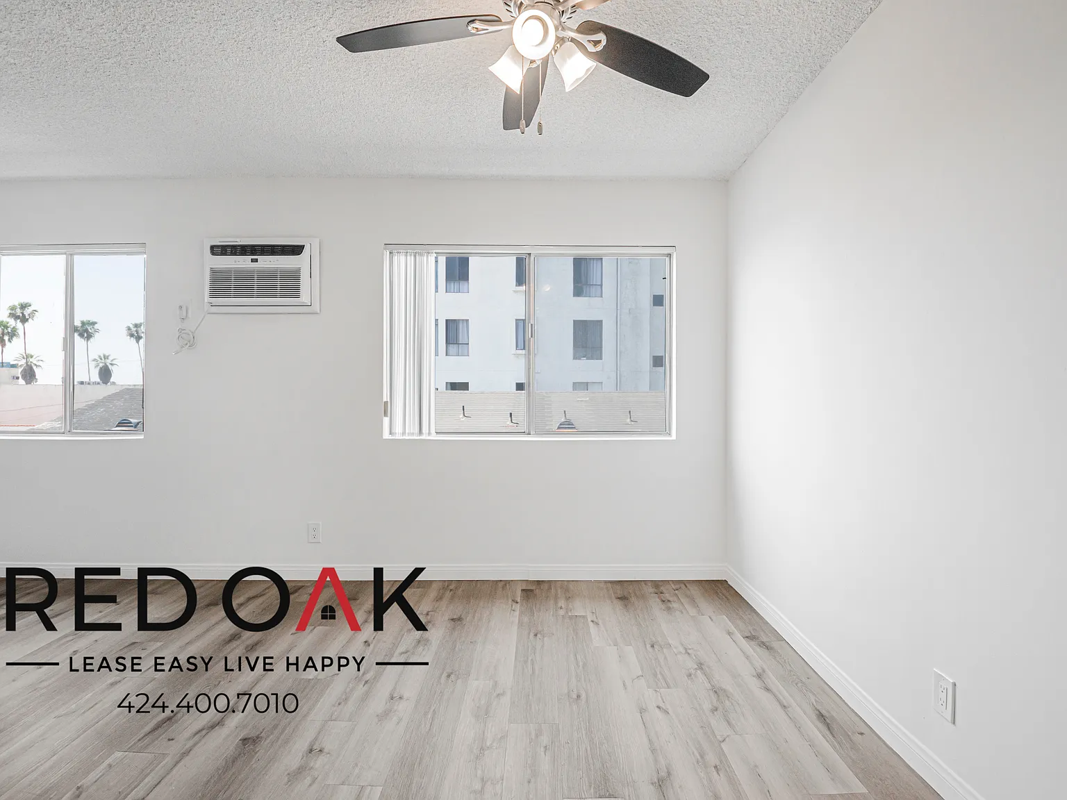 ~6 Weeks Free + $500 Off~ Inviting One-Bedroom With Balcony, On-Site Laundry, And Parking Include... — Photo 2