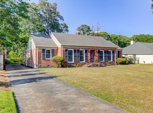 5676 Barfield Rd, Memphis, TN 38120