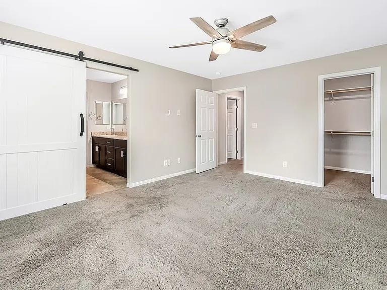 9273 S Park St — Photo 32