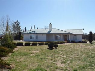 7409 3rd Ave, Hesperia, CA 92345