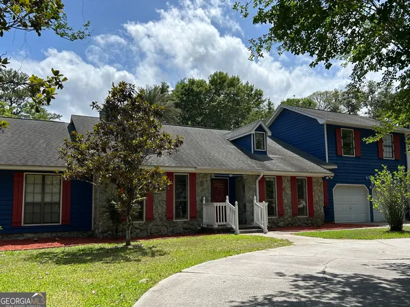 1746 Scrubby Bluff Rd, Kingsland, GA 31548