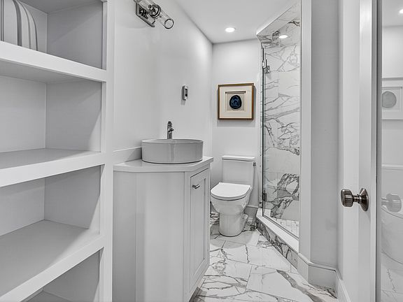 5th image of 149 Charles St #5