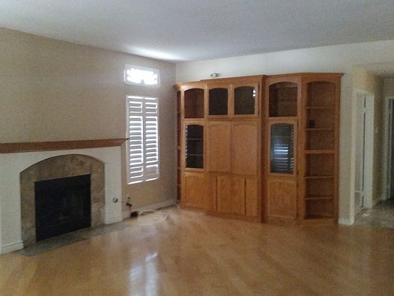 4th image of 7372 Peach Blossom Ct