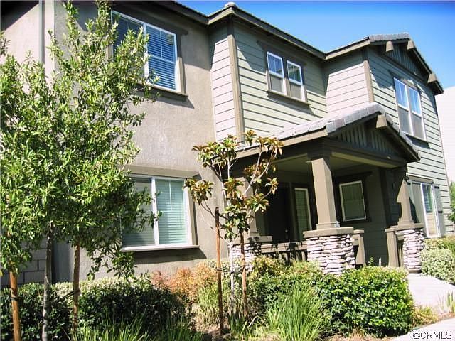 1st image of 452 N Placer Privado