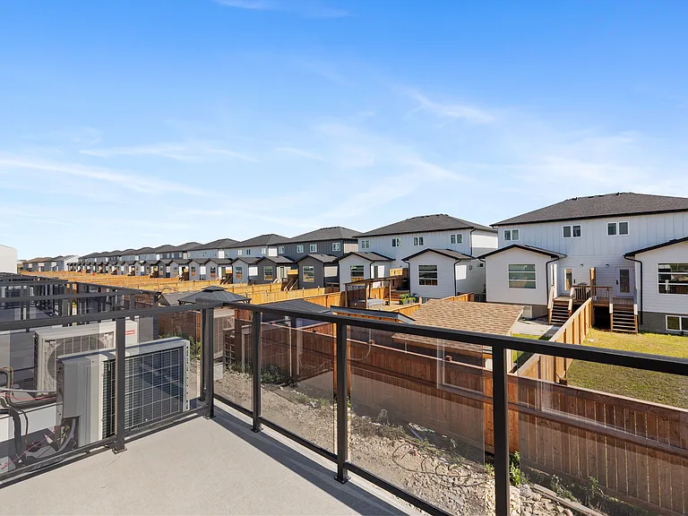 11 Merkel Manza Blvd — Photo 67