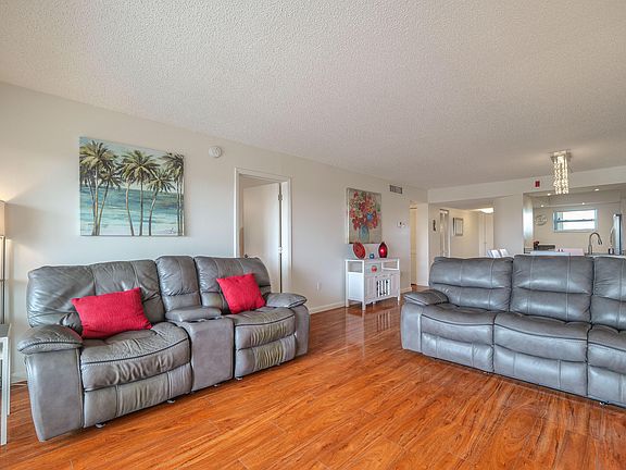 5th image of 3930 Inverrary Boulevard #703-d