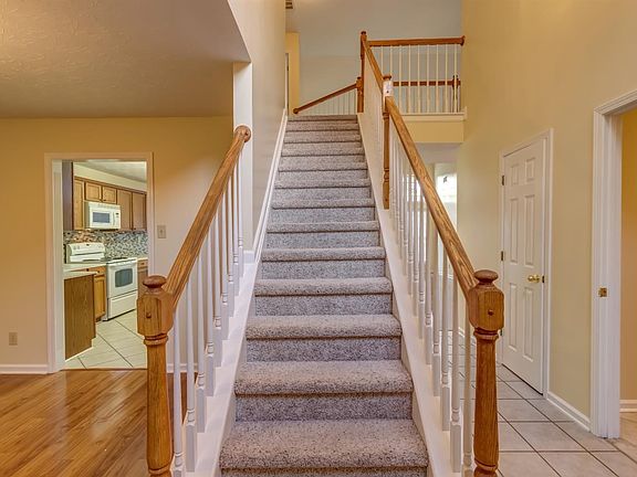 5th image of 501 Skyview Ln