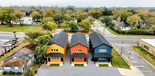 305 N Pace Blvd #B Photo 1
