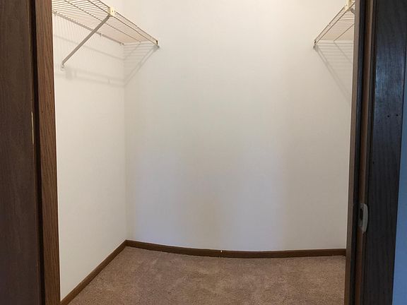 4th image of 68 N Victoria Ln Unit G