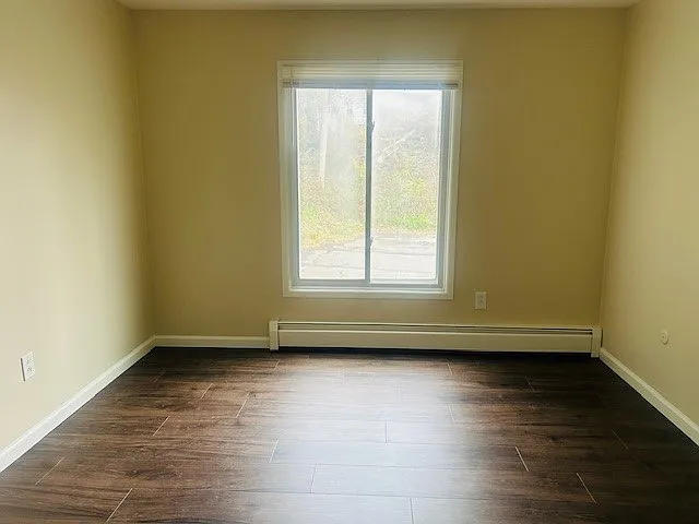Burnet Park Apartments — Photo 25