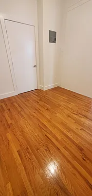 Rented by Manhattan Best Realty, Inc. | media 7