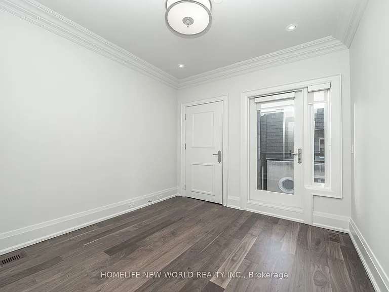 310 Merton St — Photo 22