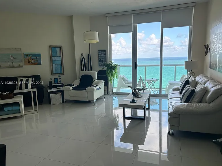 3801 S Ocean Dr #Penthouse 16L — Photo 3