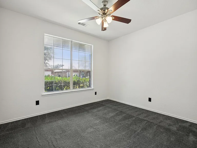 3224 Porma — Photo 13