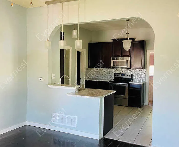 111 Riverside Ave — Photo 5