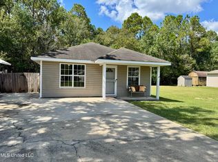 2213 Hudson St, Waveland, MS 39576