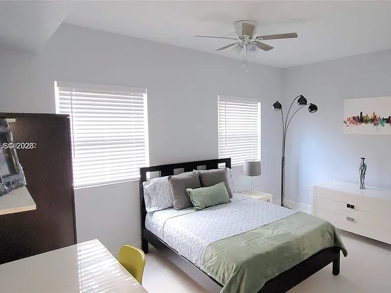 6001 SW 70th St #215 — Photo 7