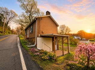 406 Pierson Run Rd, Pittsburgh, PA 15239