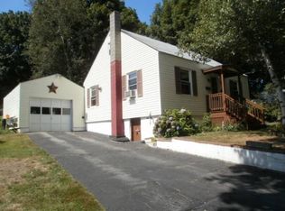 53 Philbrick Ave, Kittery, ME 03904