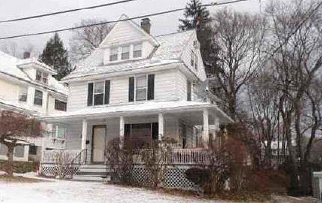2nd image of 28 Farnham Ave