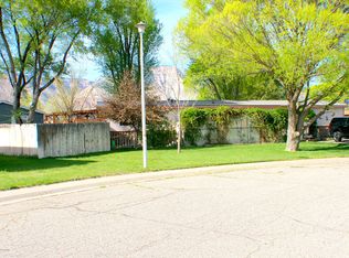 7 Saint John Cir, Parachute, CO 81635