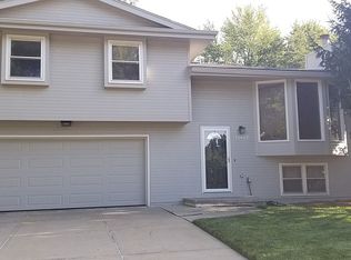 13607 Carpenter St, Omaha, NE 68138