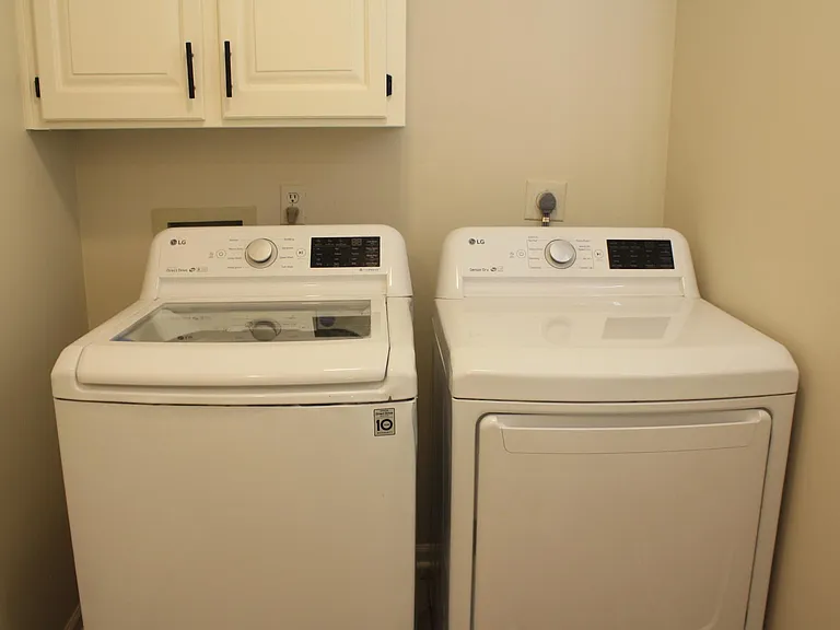 And don't forget the brand new LG washer and dryer